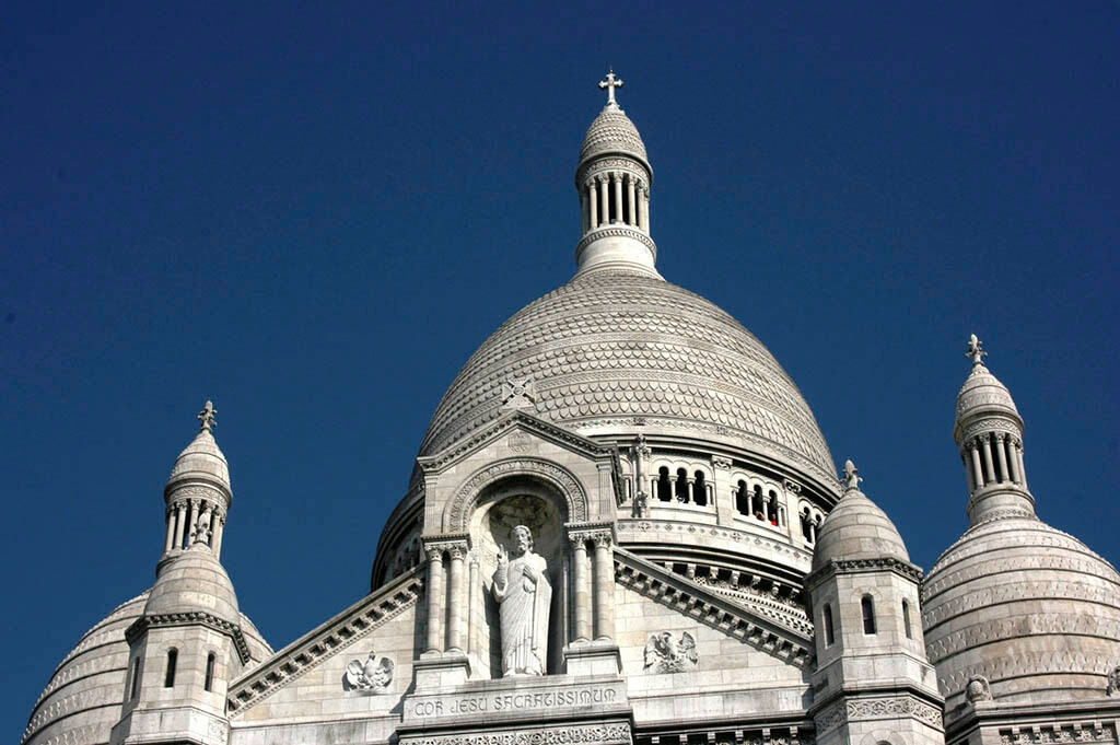 Pregare al Sacro Cuore Cosa vedere a Parigi: Pregare al Sacro Cuore
